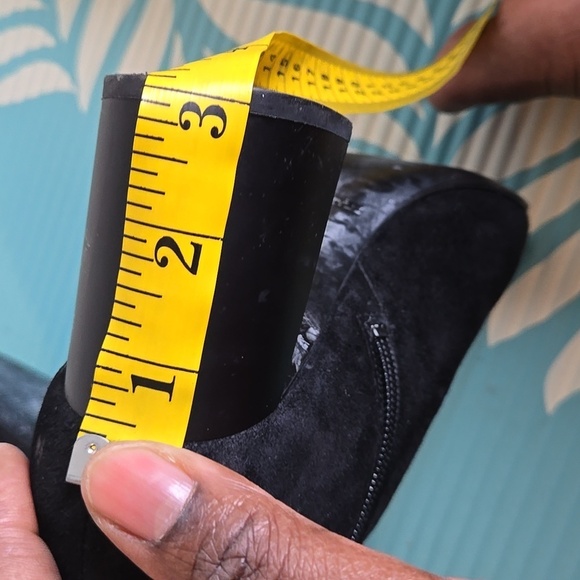 Kendall + Kylie | Hadlee Suede Block-Heel Booties Black Mob Wife Minimalist - Picture 8 of 11